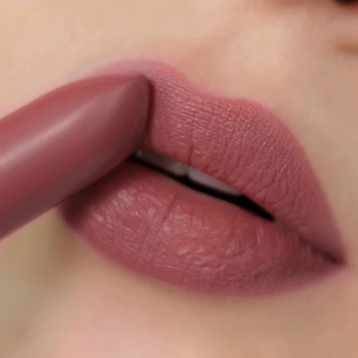 Матовая помада для губ Relouis Icon Look