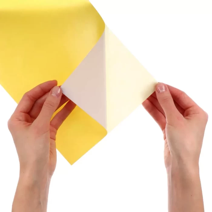 Бумага цветная Flomik самоклеящаяся А4 мелованная