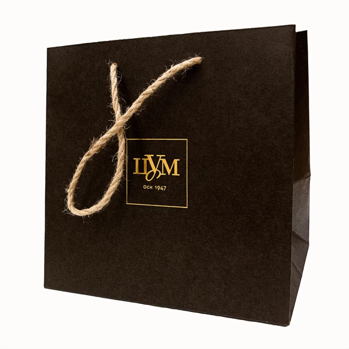 Пакет бумажный ЦУМ осн.1947 размер 200х150х200