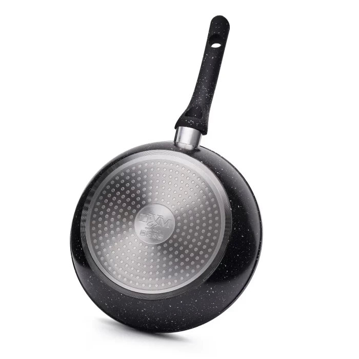 Сковорода ТМ "ЦУМ" с крышкой, 22- 26 см