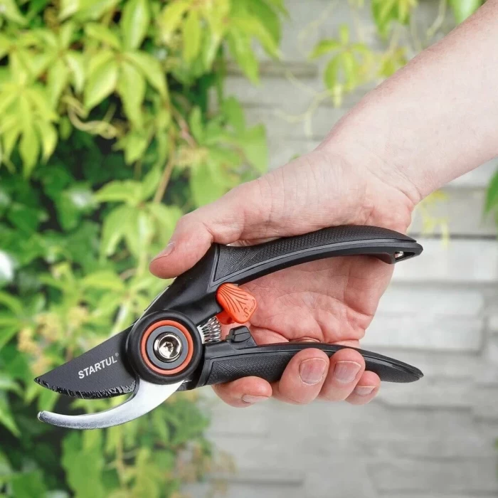 Секатор плоскостной Startul ST6410-02